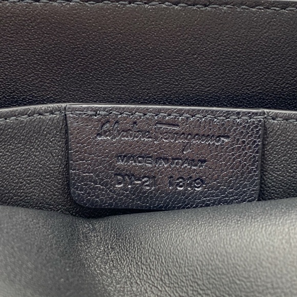 Salvatore Ferragamo Trifolio shoulder bag - Picture 14 of 16